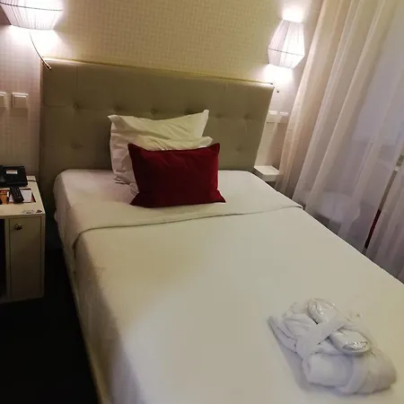 ホテル Lis Baixa 3*