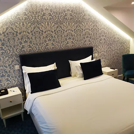 Hotel Lis Baixa